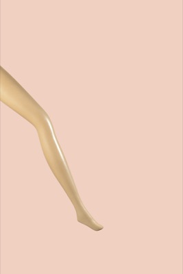 SheGotLegs_Rosa